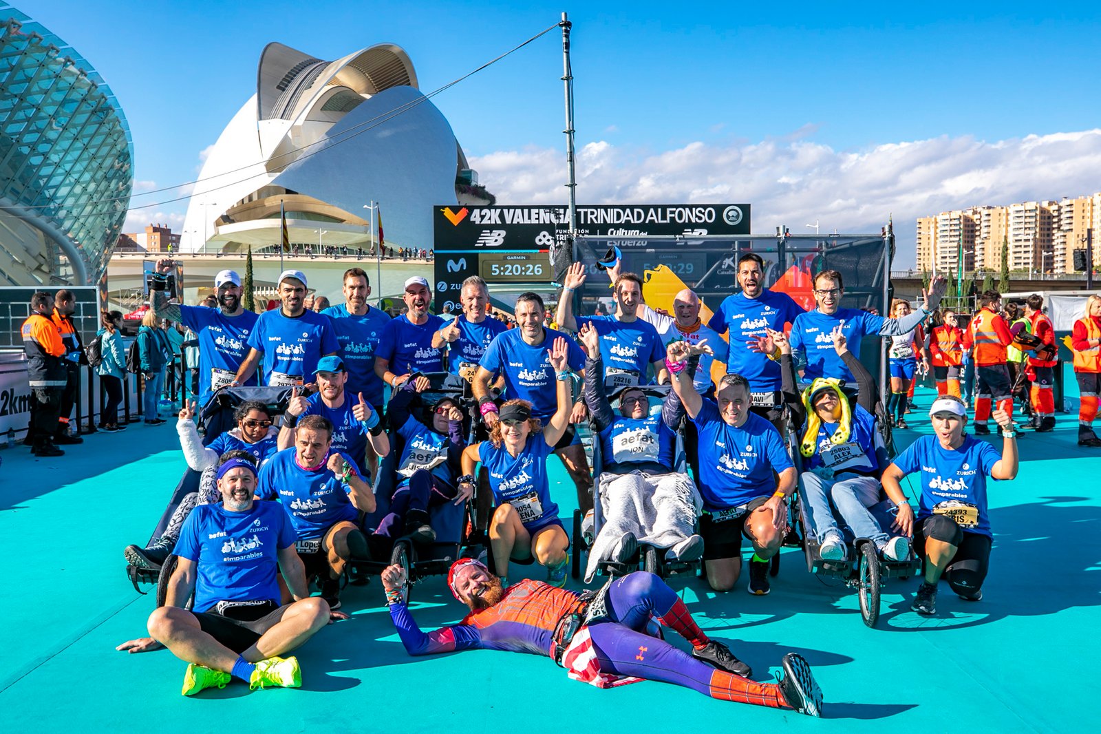 Equipo_Zurich_Aefat_en_Maratón_Valencia_2022_ataxia_telangiectasia_14.jpg