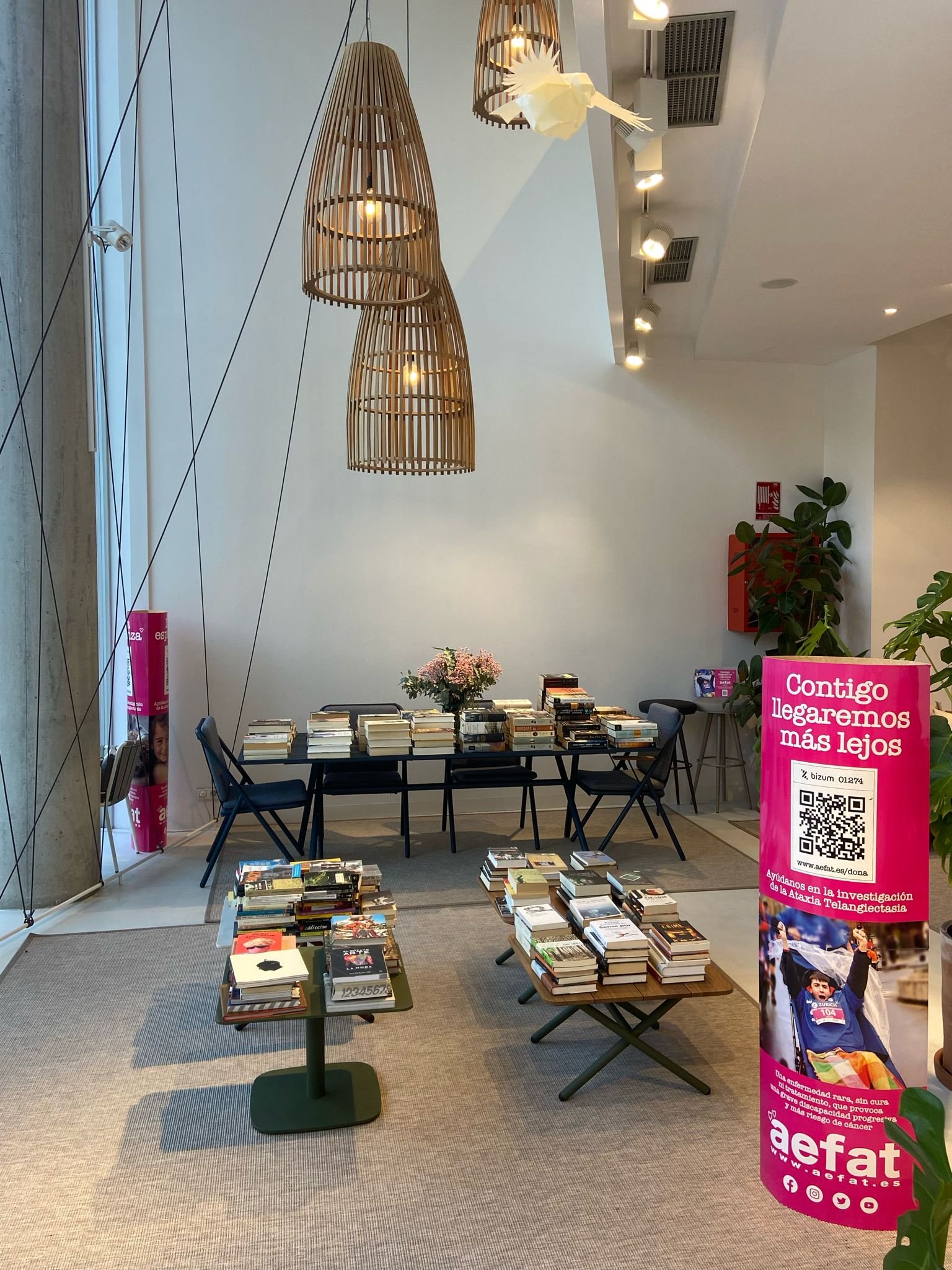 Interior_Bivaq_Barcelona_Pre_Sant_Jordi_Solidario_Aefat.JPG